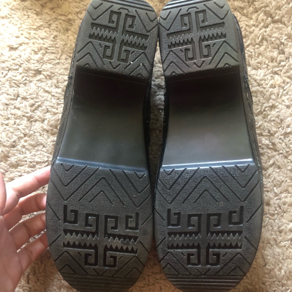 Dansko Professional Clogs W8 View 4